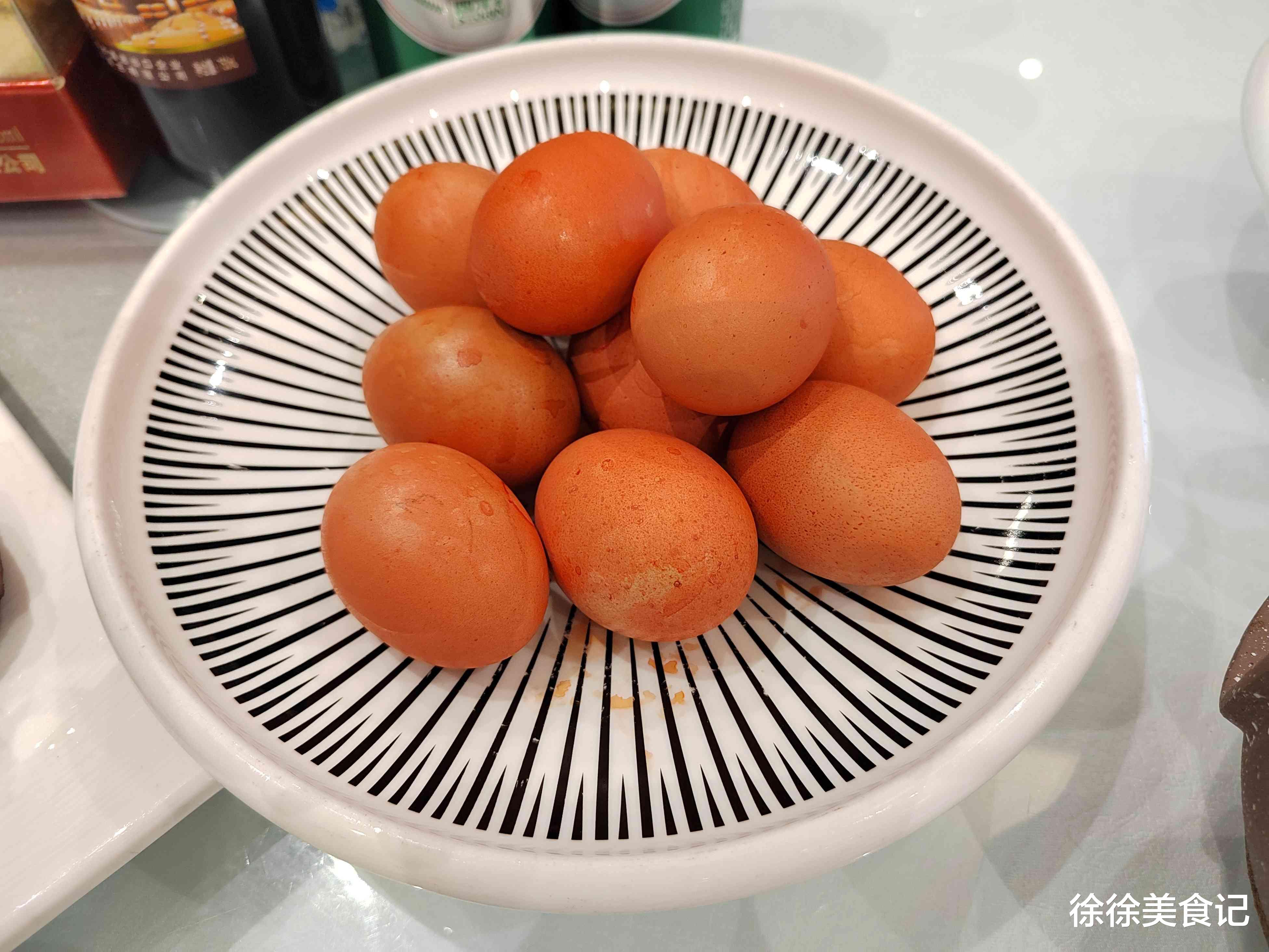 凉菜|领导家办满月酒，北方小伙豪气随礼600，上桌后傻眼了：这咋吃？
