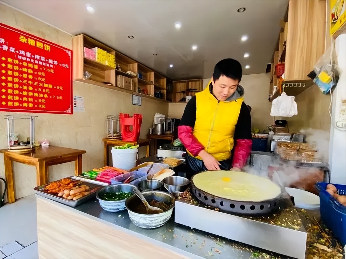 90后夫妻创业开早餐店，打拼1年只赚3万元，扣完房租啥都没剩下