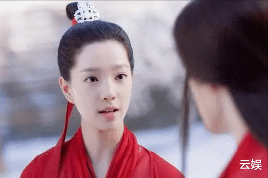 乔欣|“关系户”别硬演“影视美人”，满屏都是富二代，内娱没人了吗？