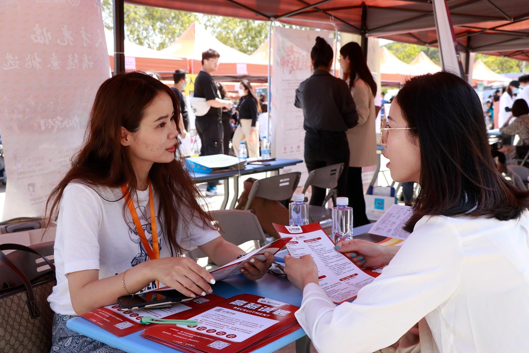 招聘|“断子绝孙”式招聘火了,企业招聘花样多,可害苦了应届毕业生!