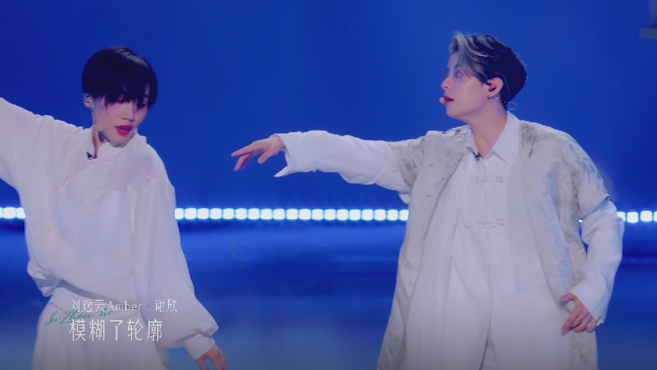 徐怀钰|人气不是跪出来的,口碑不是卖惨就有的,“同情票”这股风该停了