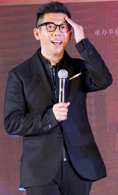 胡海泉|偷税被罚,壁咚嫩妹,隐婚疑超生,胡海泉为何总能独善其身?