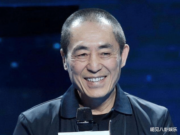 当年张艺谋与19岁嫩模进入酒店,面对记者,模特的回答太直白了