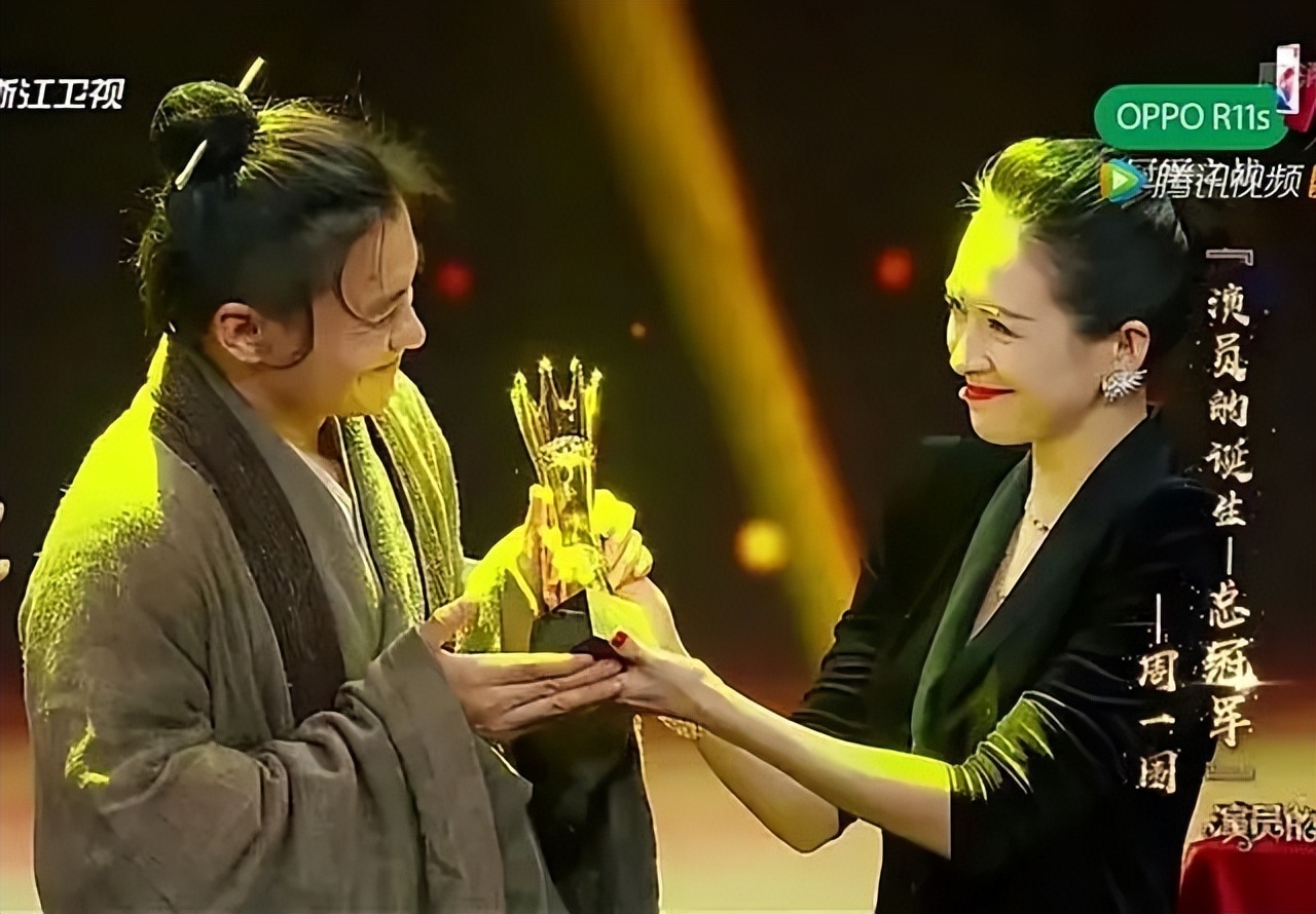 还没亲就张嘴,瞬间伸直的双腿,章子怡周一围这个表演太有意境了