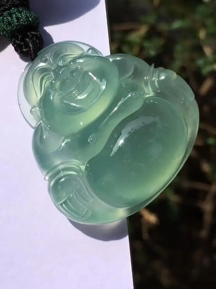 翡翠|什么是芙蓉种翡翠？如何挑选？
