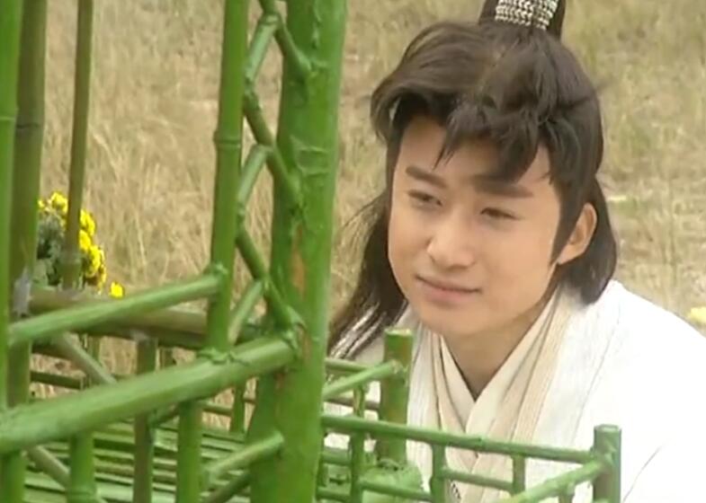 颜值不够别甩锅给造型师，造型难看还是人难看，观众还是能分清的