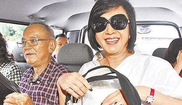 侯佩岑|44岁侯佩岑庆祝结婚12周年,晒全家福甜蜜示爱老公:谢谢你娶我