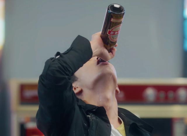 《骄阳伴我》首播,肖战表现惊艳,这次,央视好像又淘到宝了