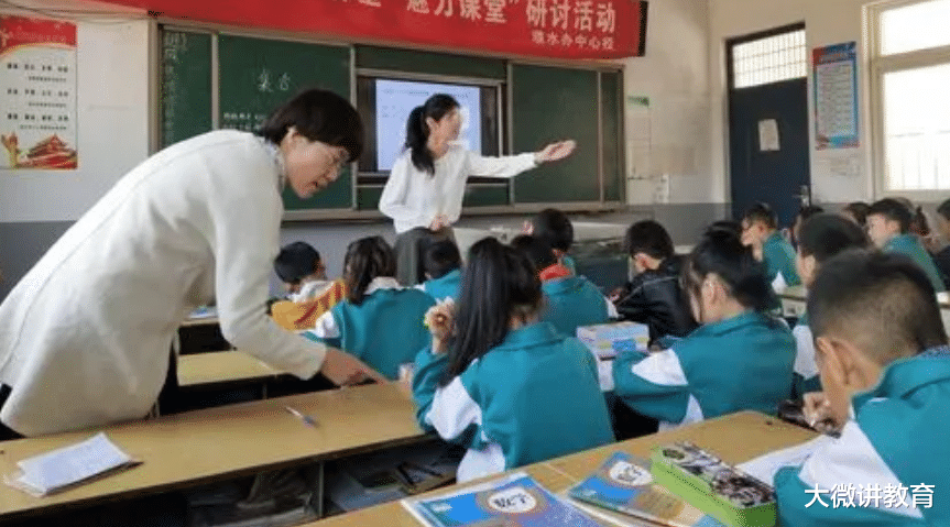 教师|教师招聘又出新规，家长称“心病”好了一半，师范生：很难不支持