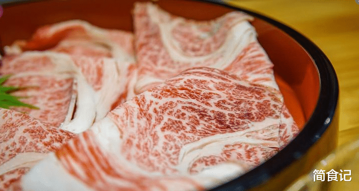 牛肉|和牛为啥好吃？跟普通牛肉区别在哪？看完后才知道，贵是有原因的
