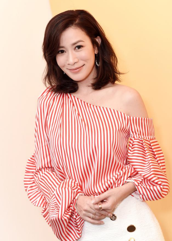 事实证明，48岁“无人敢娶”的佘诗曼，才是真正的人间清醒