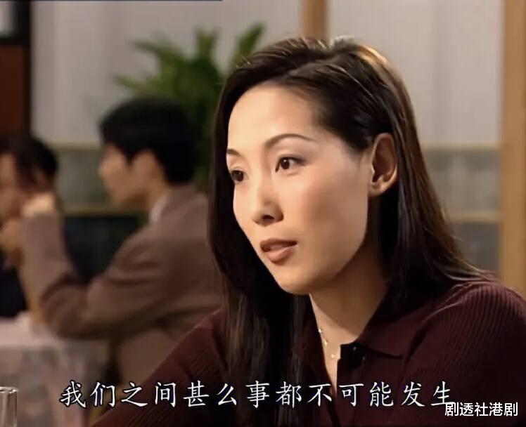 TVB前气质花旦罕见现身!嫁百亿老公逛平价商店,16岁女儿同行