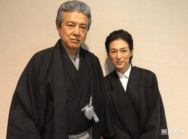 三浦友和：发型50年不变帅了一辈子，可惜俩儿子没能延续好基因