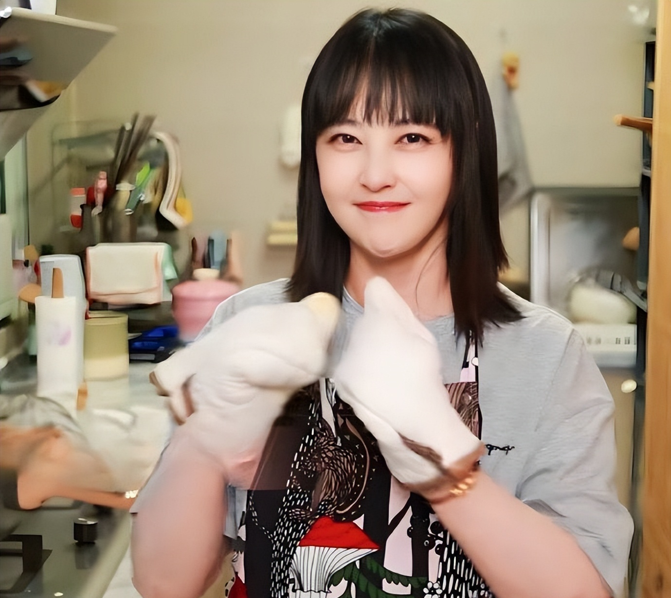 周海媚告别仪式已低调举办,曝在北京安葬,圈内明星无一人参加