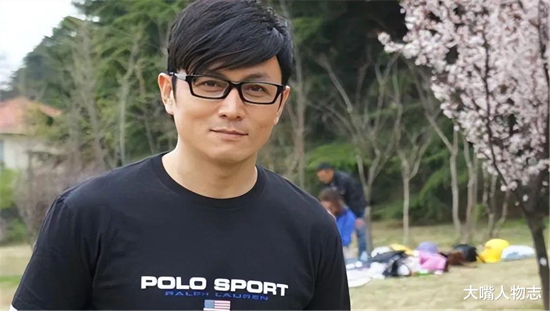 影帝被前妻骗走5000万,6个孩子都不是亲生的,他这一生是一场“大戏”