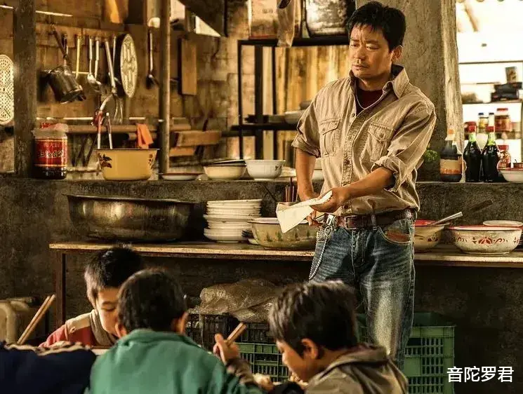 王宝强《八角笼中》首波口碑出炉了！观众的打分评论“一针见血”