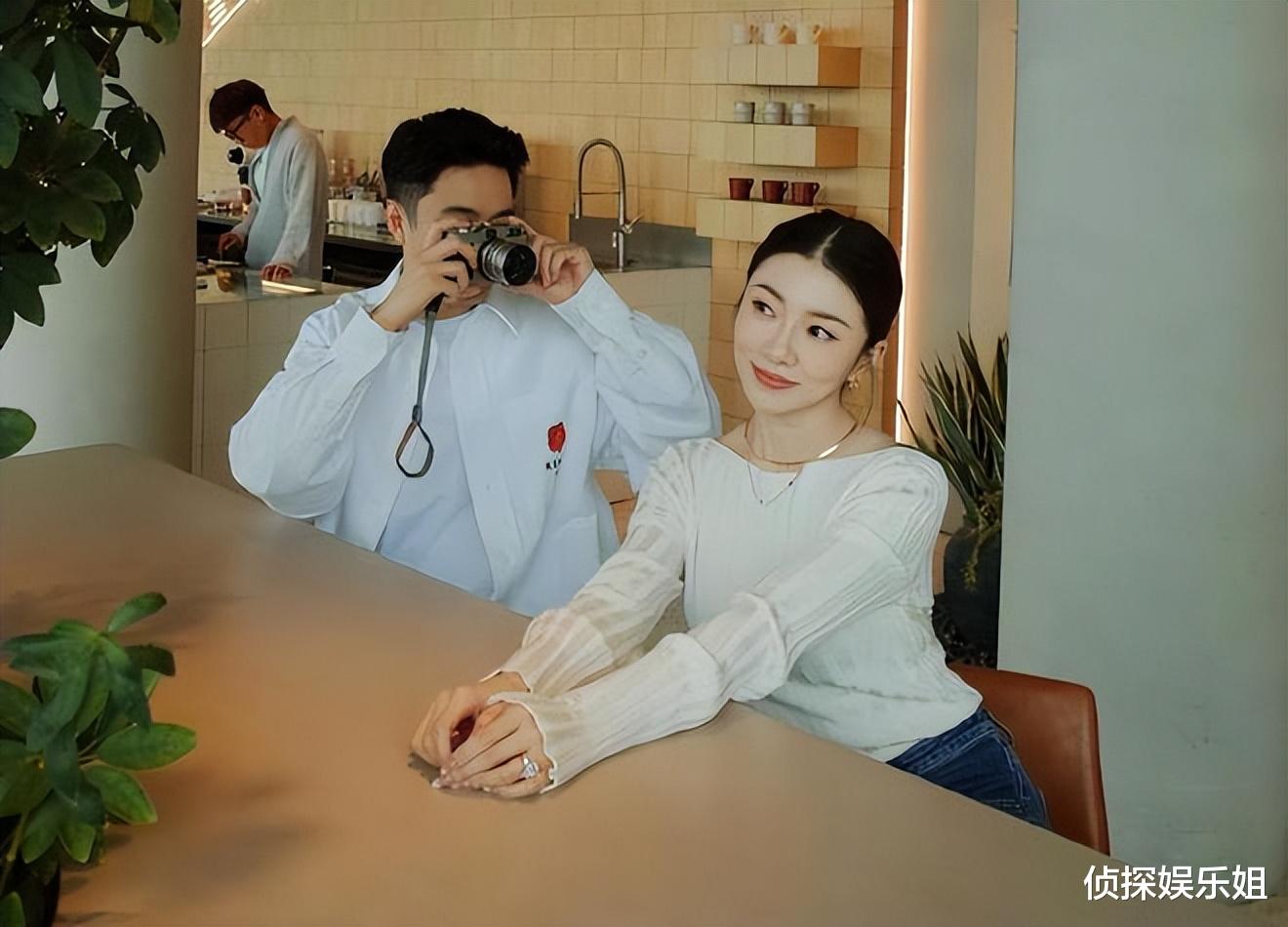 程晓玥|当妈不易!郑恺前任孕晚期熬夜玩手机,直言孕肚太大睡不着特别累