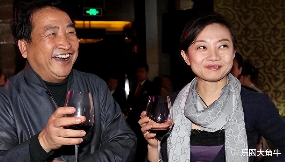 善恶终有报!当初不顾妻女反对收养孤儿的姜昆,如今走上康庄大道