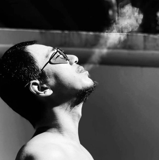 张国立:别再将我儿子当“问题男人”,他41岁未婚谁之过?