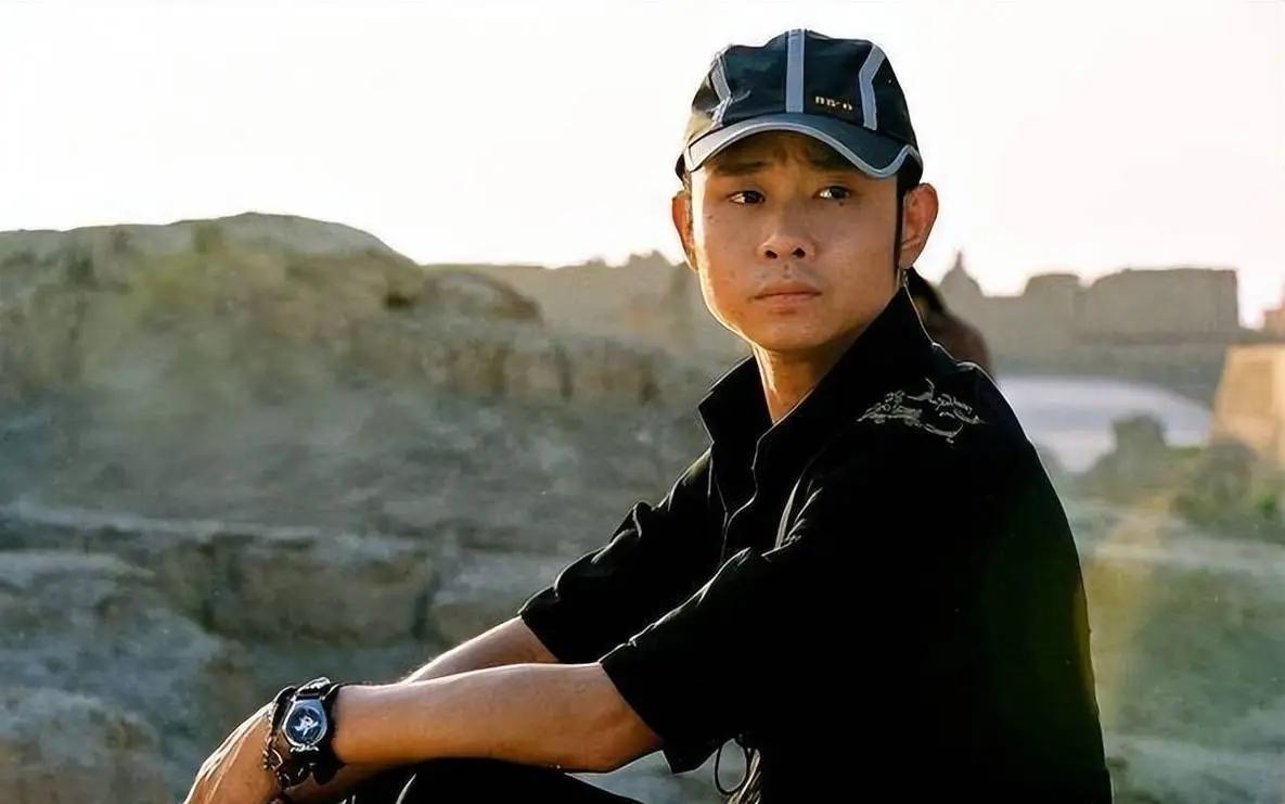 混乱情史、嗜毒成瘾、反复离婚，汪峰“荒唐史”不再被世人谅解