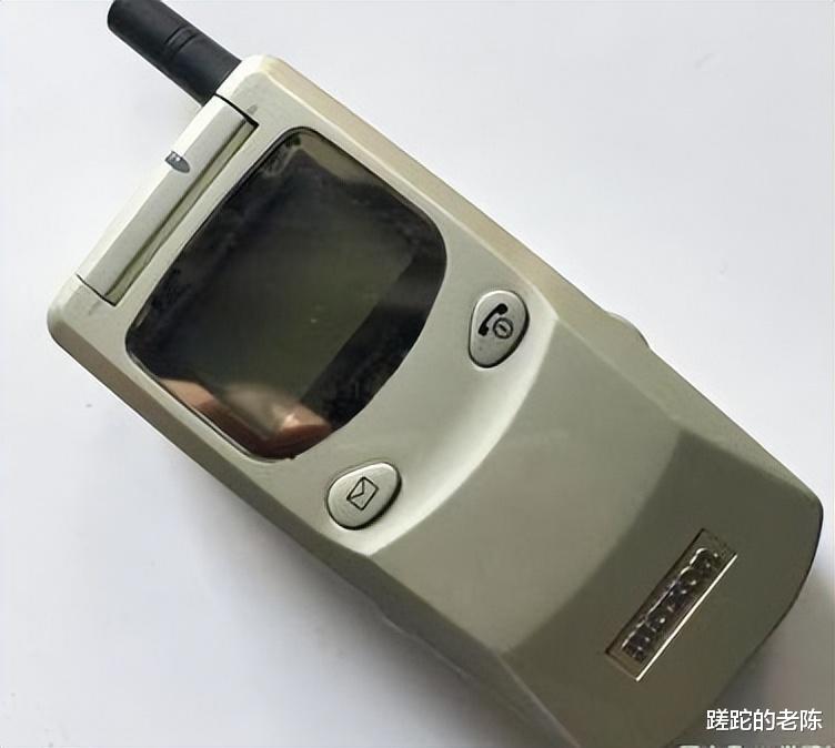 波导|手机中的战斗机依始——波导S1000手机