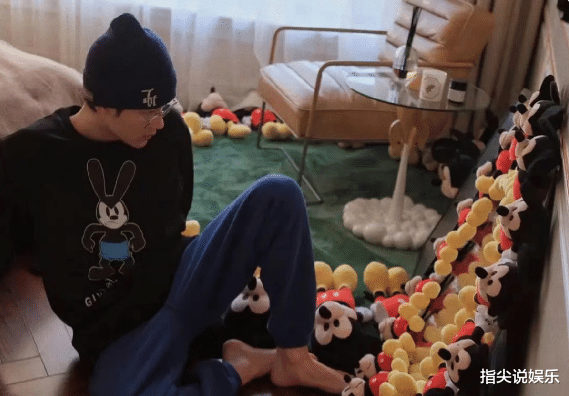 曝檀健次毛晓彤疑同居!沙发、窗帘等5种同款被扒,疑高调秀恩爱