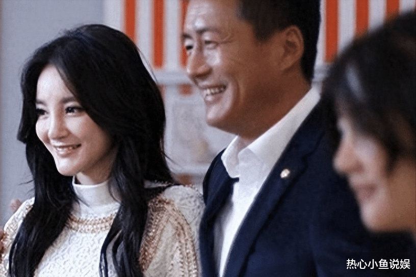 刘雨欣：以“胸”器搏出位的第一人，填满了每一位80后青春