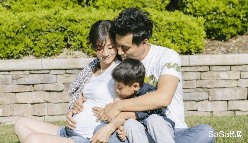 陈龙与章龄之像普通夫妻一样,也有着烟火气,妻子发文称没嫁错人