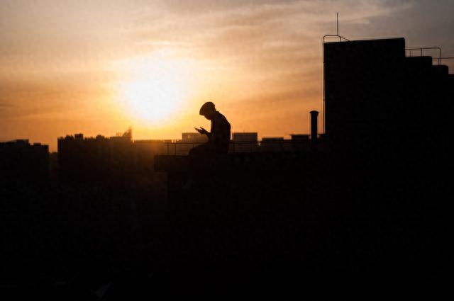 |这4种人“请你吃饭”,最好拒绝,去了,就得罪人了