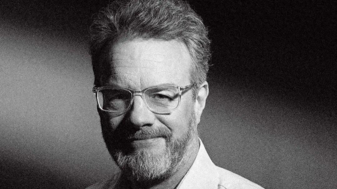 大山58岁：不再穿着唐装作揖拜年