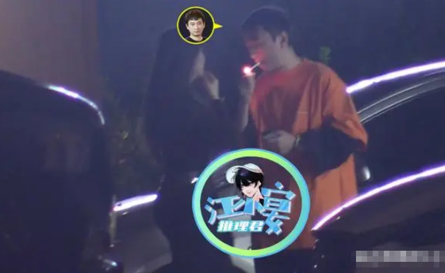 王思聪|王思聪百子湾玩“狼人杀”,与纹身女吞云吐雾,同住4000一晚酒店