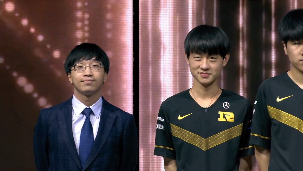 LPL：Tabe直播求职，引发网友不满，谁成绩不好，都可以找他帮忙