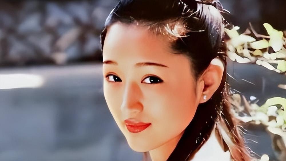 杨钰莹|26年后再看杨钰莹，才明白她当初离开赖文峰，是正确的选择