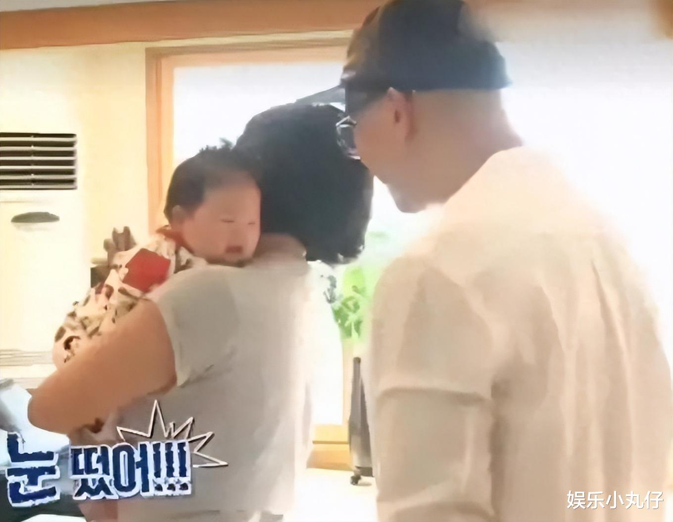 曝大S在韩产龙凤胎,70岁具妈喜极而泣,汪小菲夺抚养权或将升级