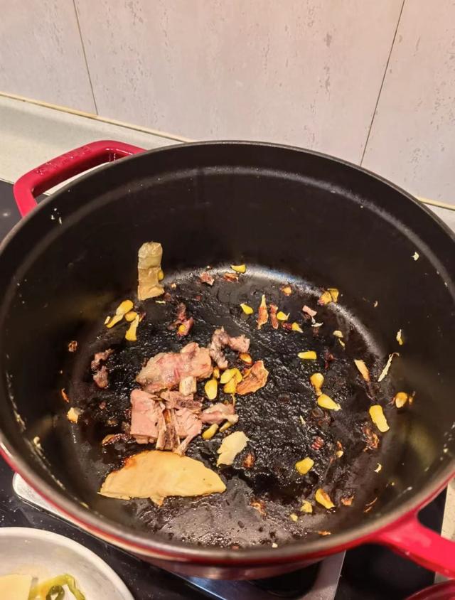 智商税|看中珐琅锅的“颜值”后,我交了智商税