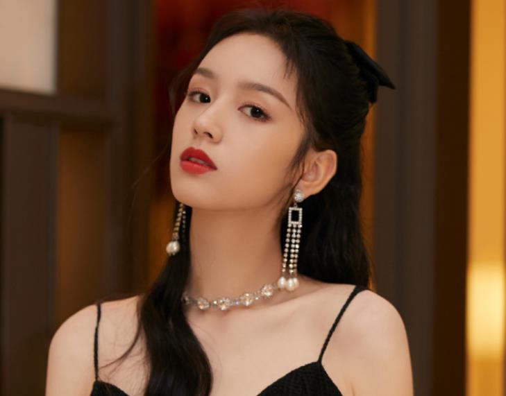 95花颜值看周也，身材看田曦薇？这画面谁看了不迷糊啊