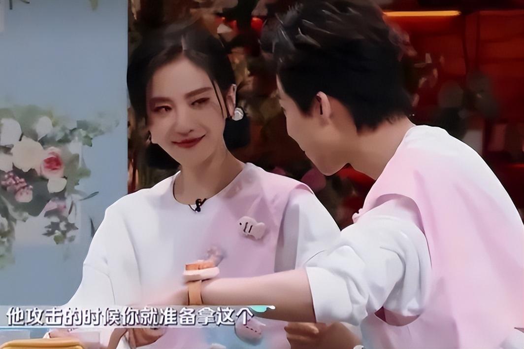 这一次,“救场王”何炅都“带不动”的刘诗诗扒开了内娱“底裤”