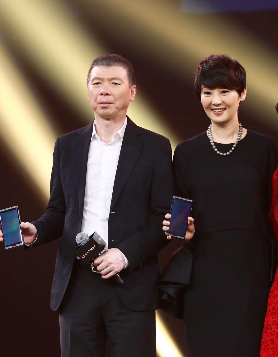 冯小刚|知名导演被爆私生活混乱，拥有多名私生子，与众多海选演员有染