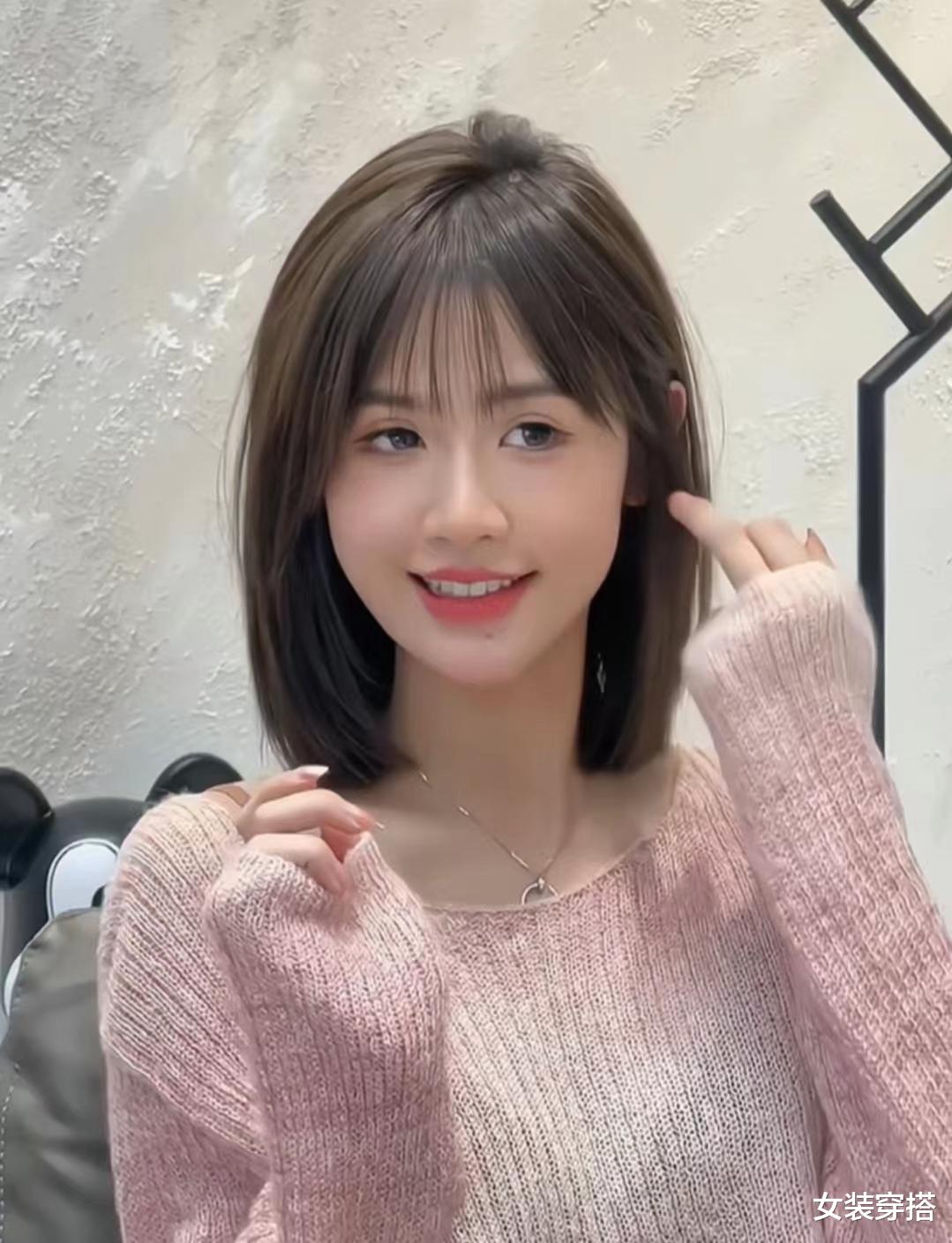 今年流行一种发型叫“锁骨发”,洋气减龄显脸小,效果堪比整容