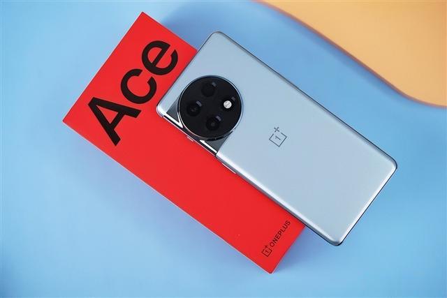 一加科技|全球首发1.5K灵犀触控屏！一加Ace 2图赏