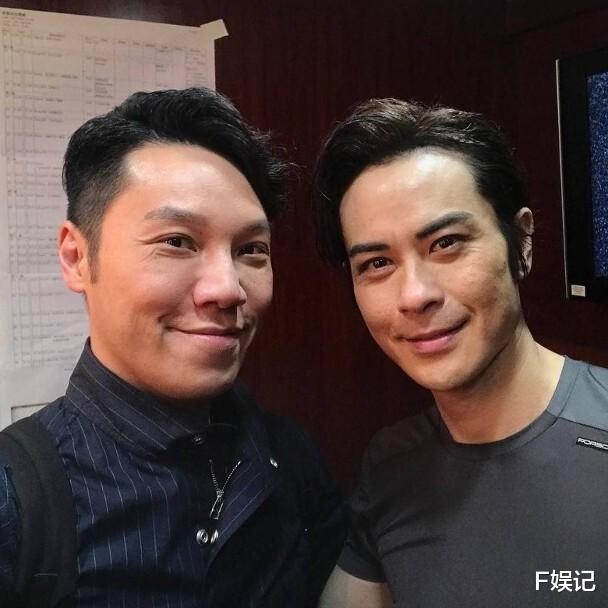 郑嘉颖一次采访成港圈热门话题 陈凯琳连续出面高情商替老公回应