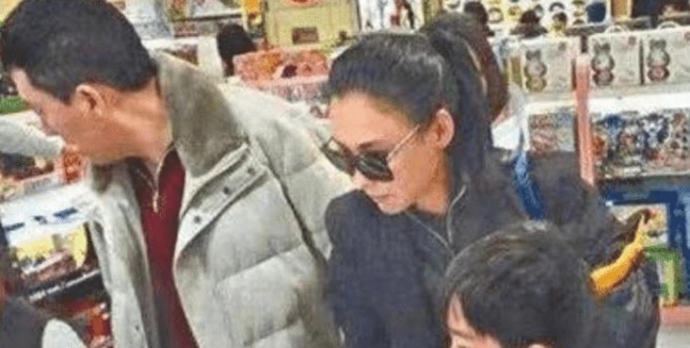 他被称“内地的向华强”，追求过李小冉，如今成了张柏芝新男友