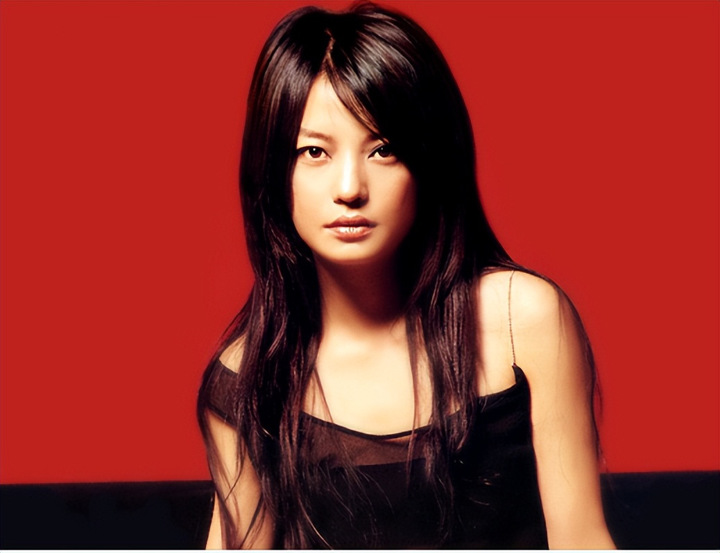 顶风作案野心炸裂的赵薇,罪行不止亲日辱华,如今现状大快人心