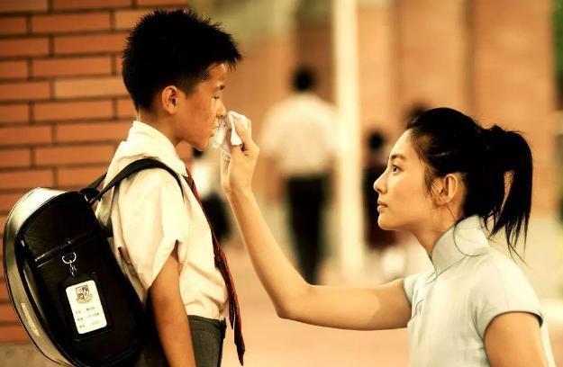 35岁的张雨绮,被官网点名,成了全网最大的一个“笑话”