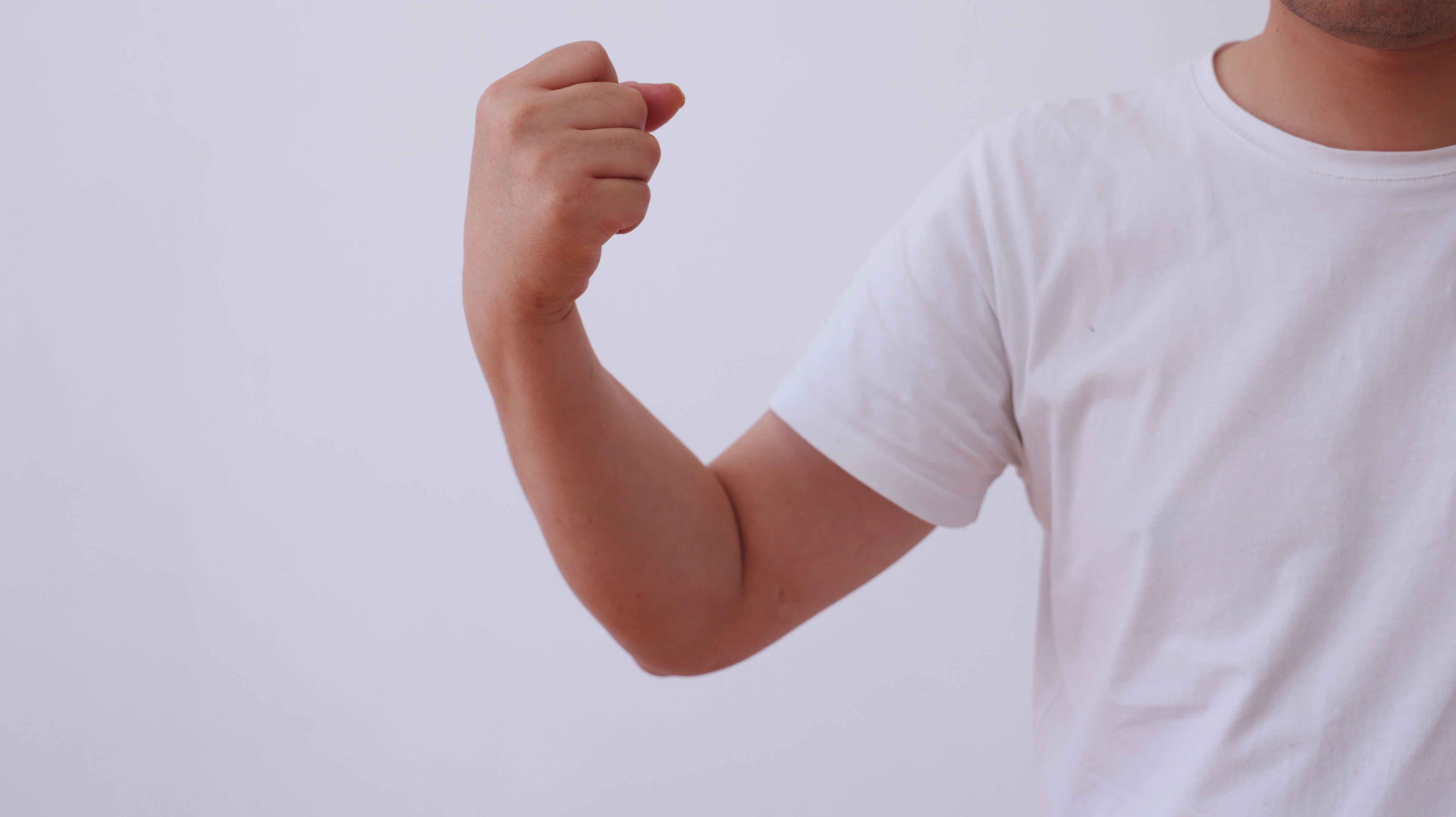 男人如果每天都做俯卧撑，对身体有3个好处