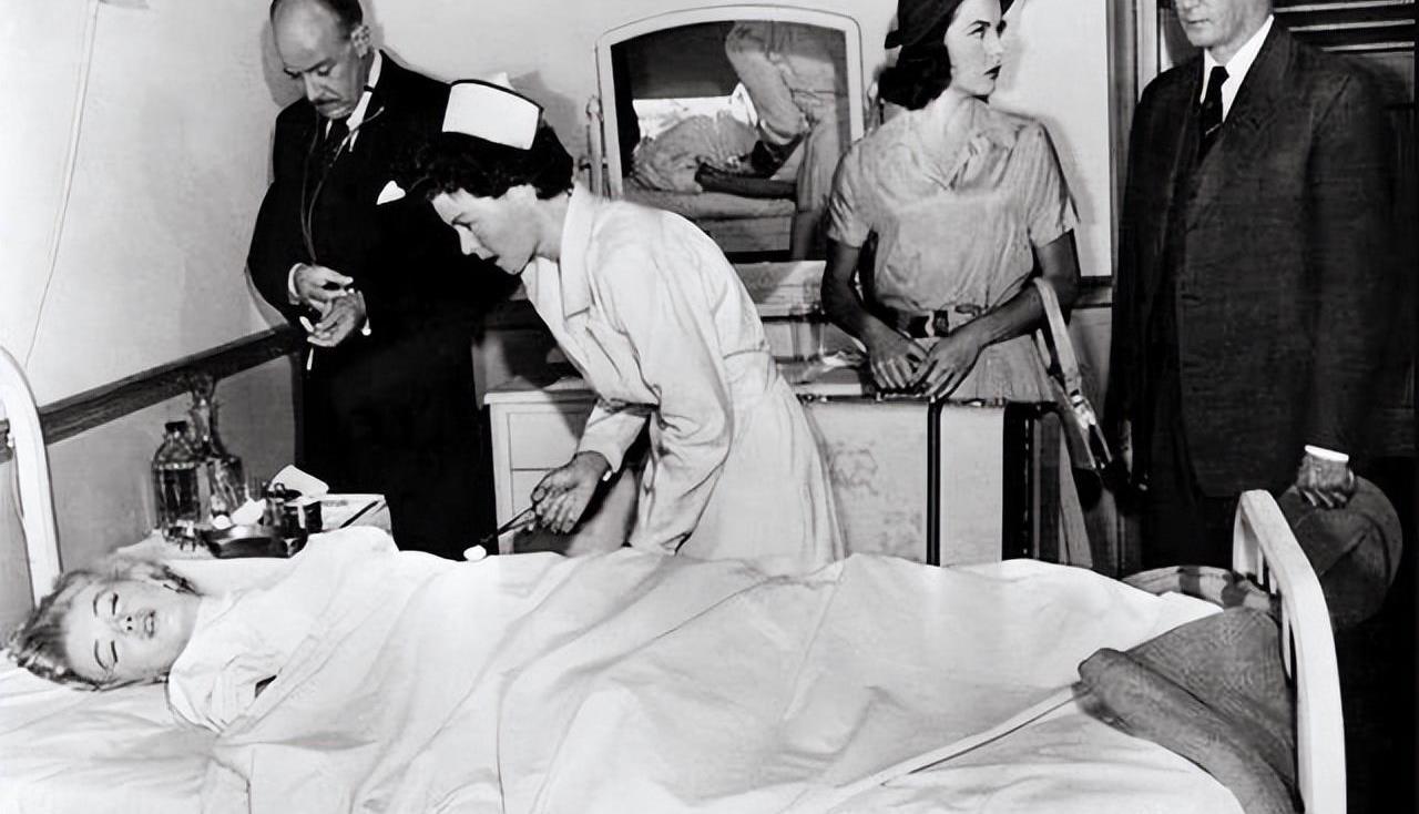 玛丽莲·梦露|殡仪师披露玛丽莲·梦露心酸细节:下葬前为她穿衣服