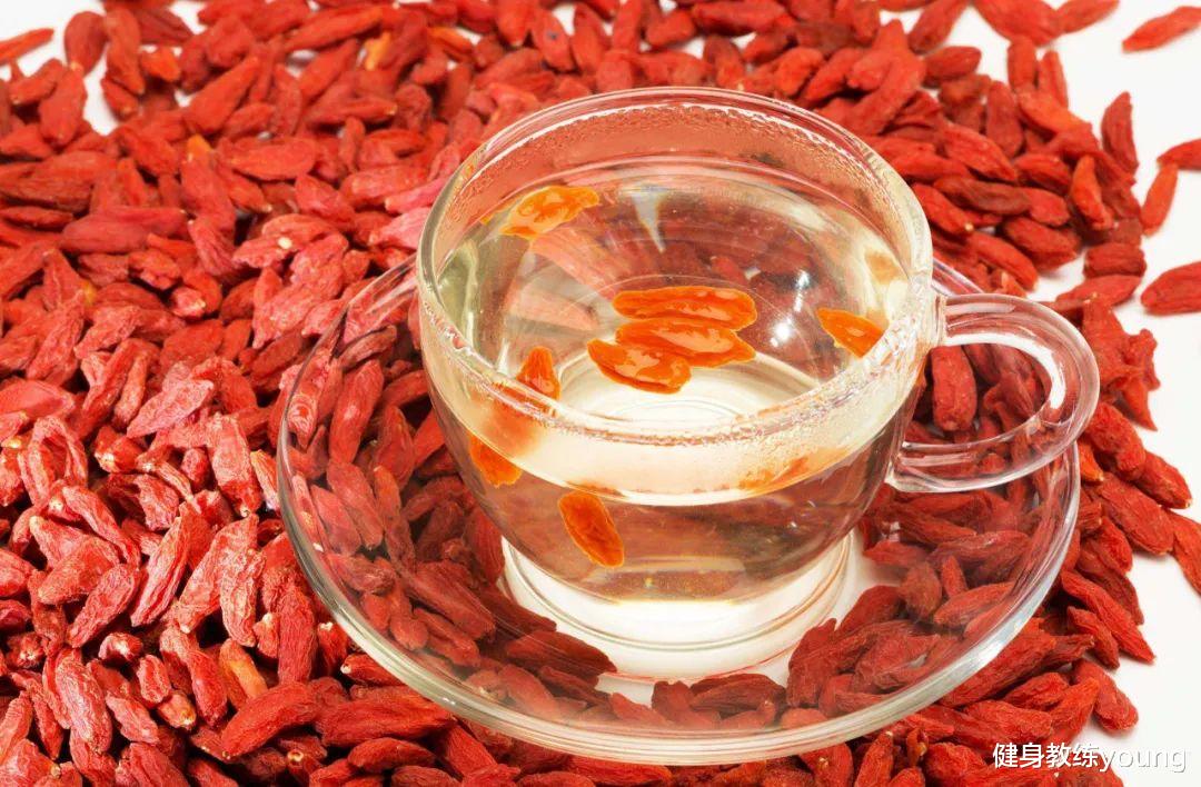 陈松伶，年过半百依旧不显老态，分享5个省钱美容高招