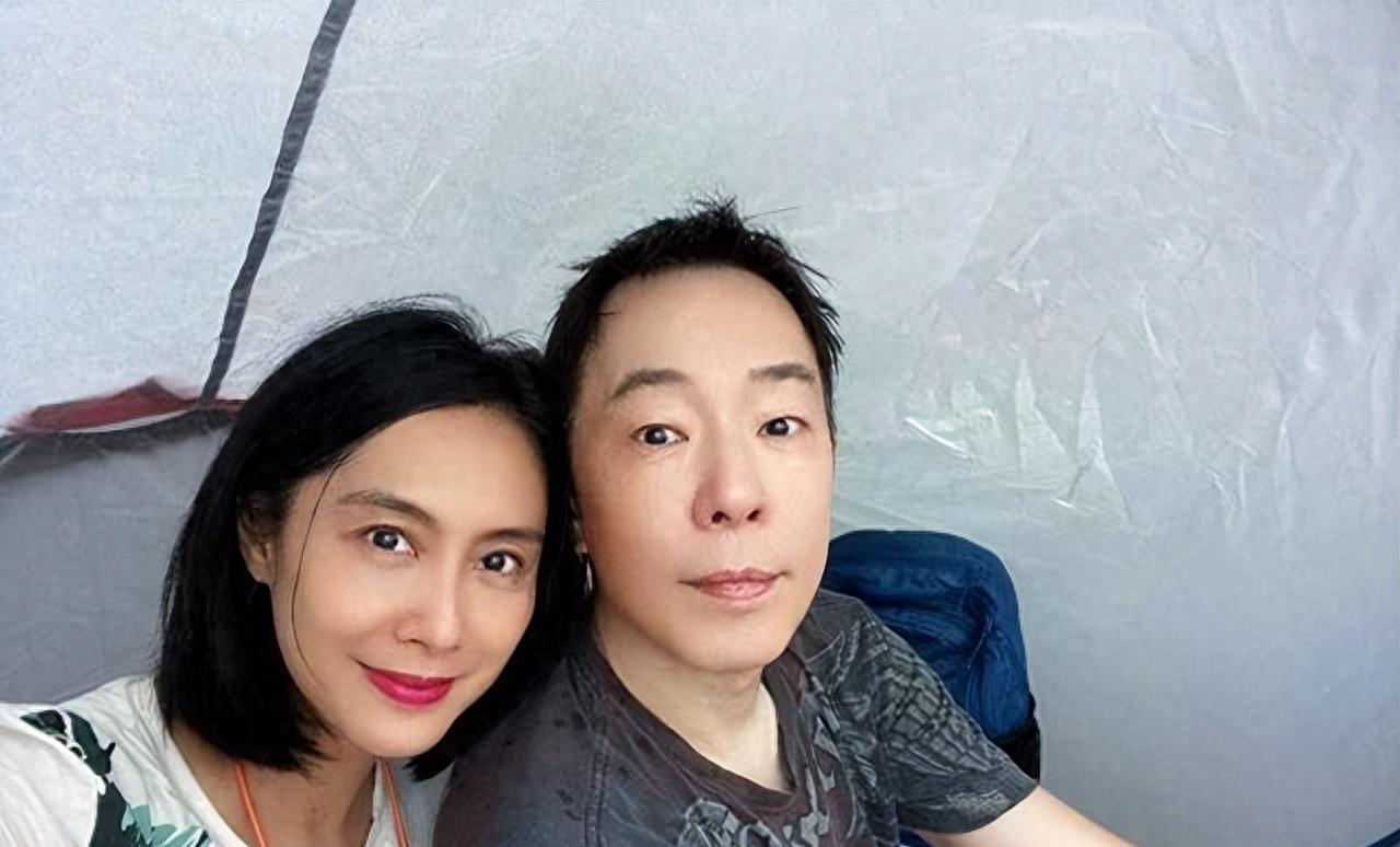 被丑男“糟蹋”的6位女明星，个个如花似玉，却鲜花插在牛粪上