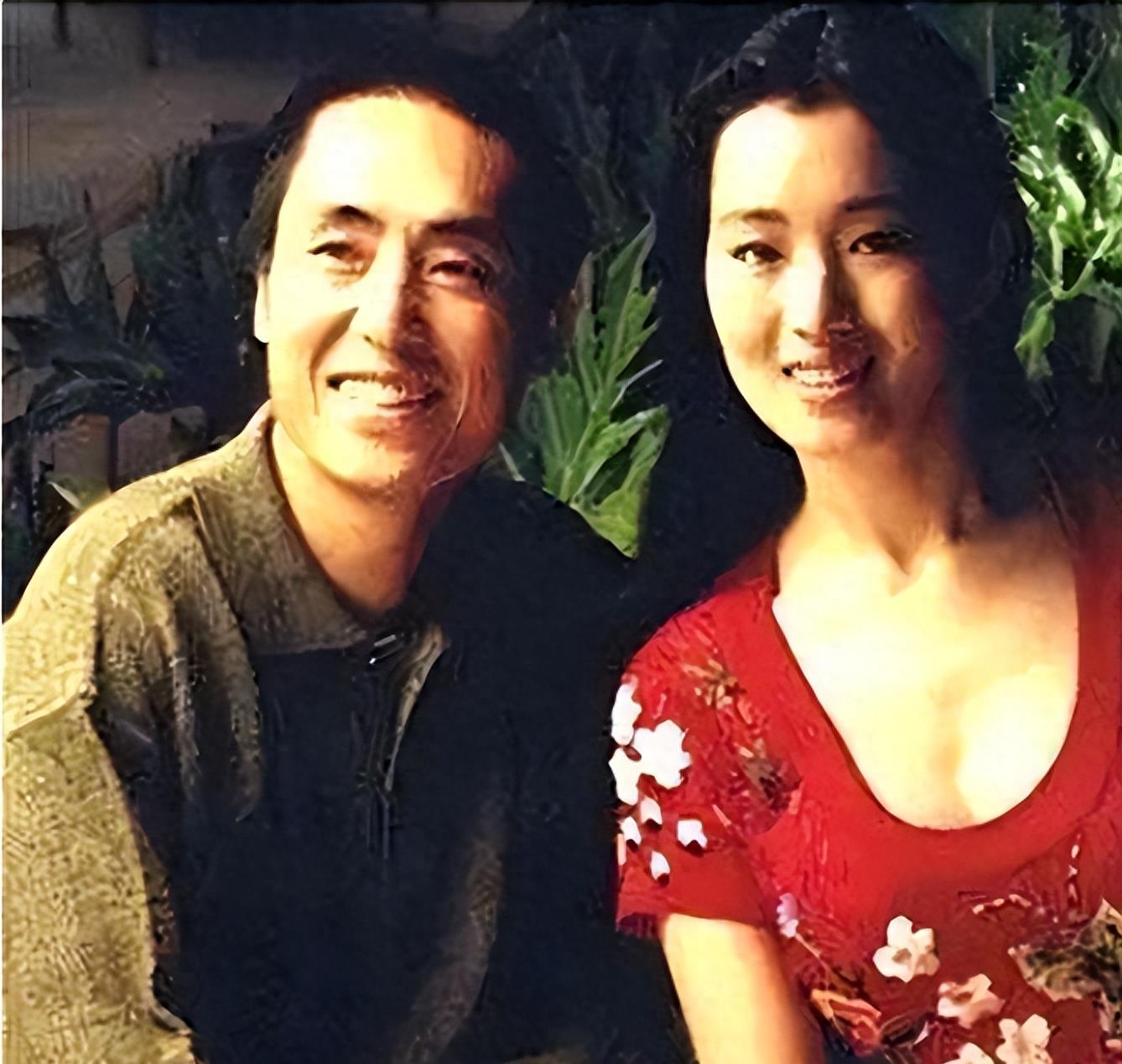 狐狸尾巴终究藏不住, 他妻妾成群, 私生子竟和大腕巩俐越长越像了？