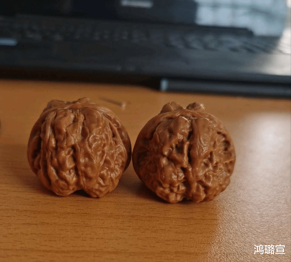 文玩核桃想包浆不停的刷就行了么？还是太单纯！